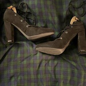 Forever 21 Women’s Lace Up Block Heel Size US 8